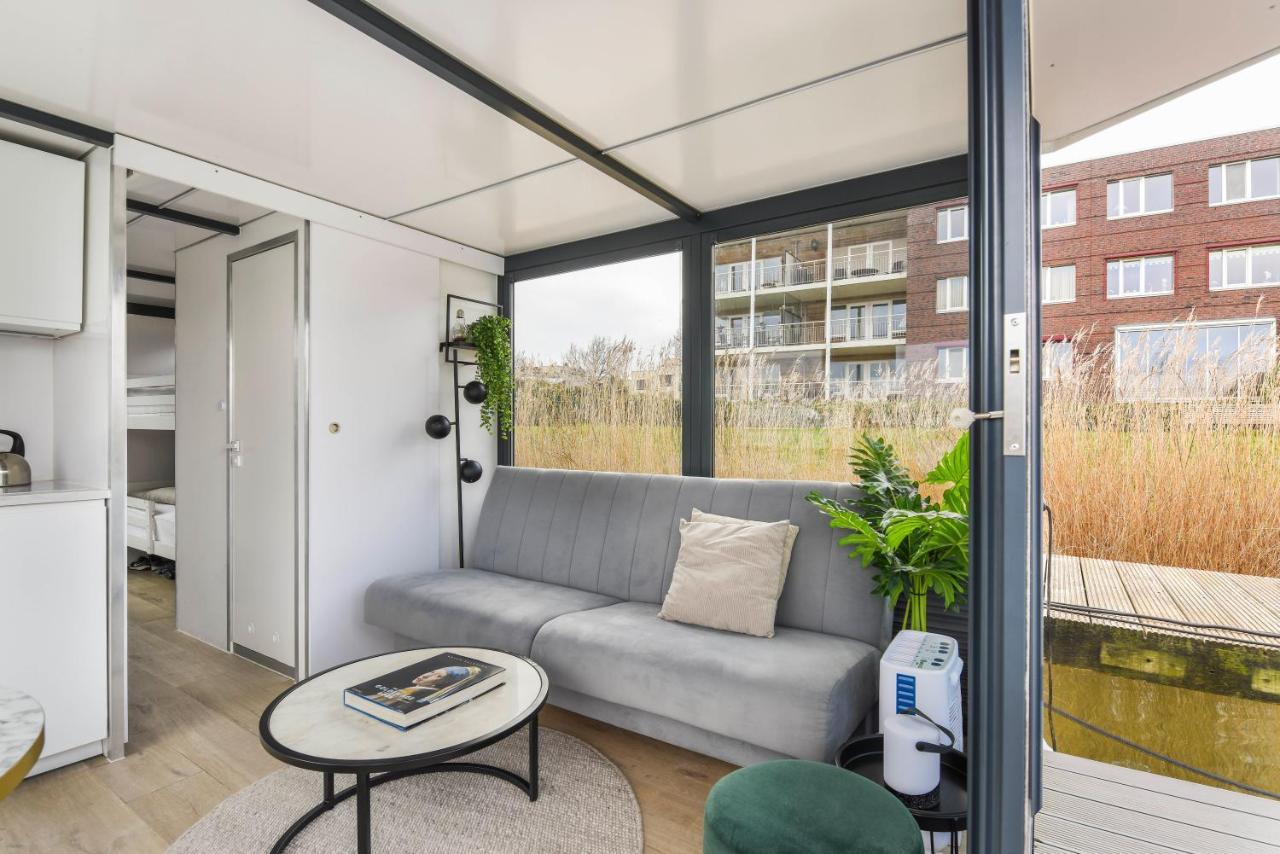 Cosy Tiny Houseboats Near Beach And Restaurants By Weltevreden Experience Zeewolde Buitenkant foto