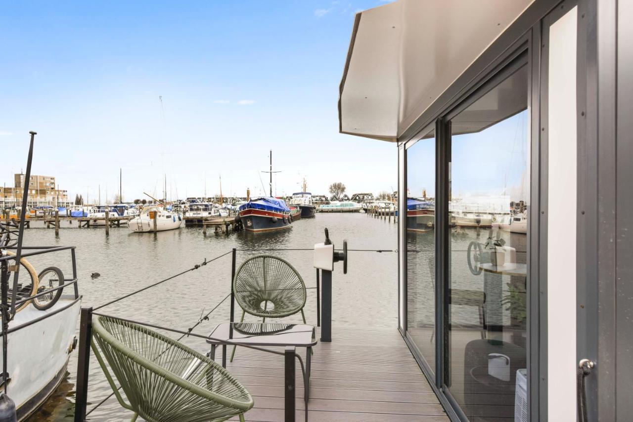 Cosy Tiny Houseboats Near Beach And Restaurants By Weltevreden Experience Zeewolde Buitenkant foto