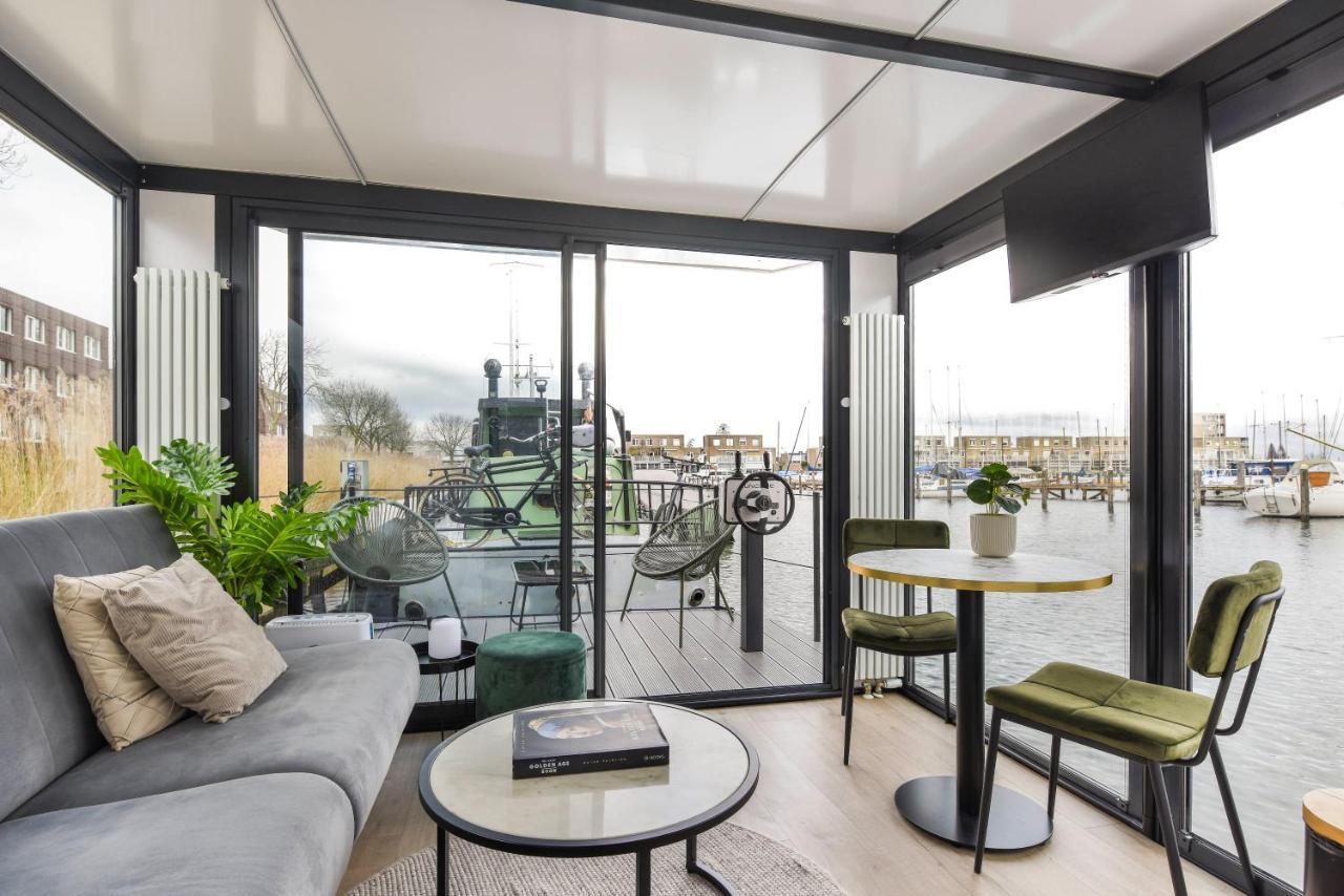 Cosy Tiny Houseboats Near Beach And Restaurants By Weltevreden Experience Zeewolde Buitenkant foto