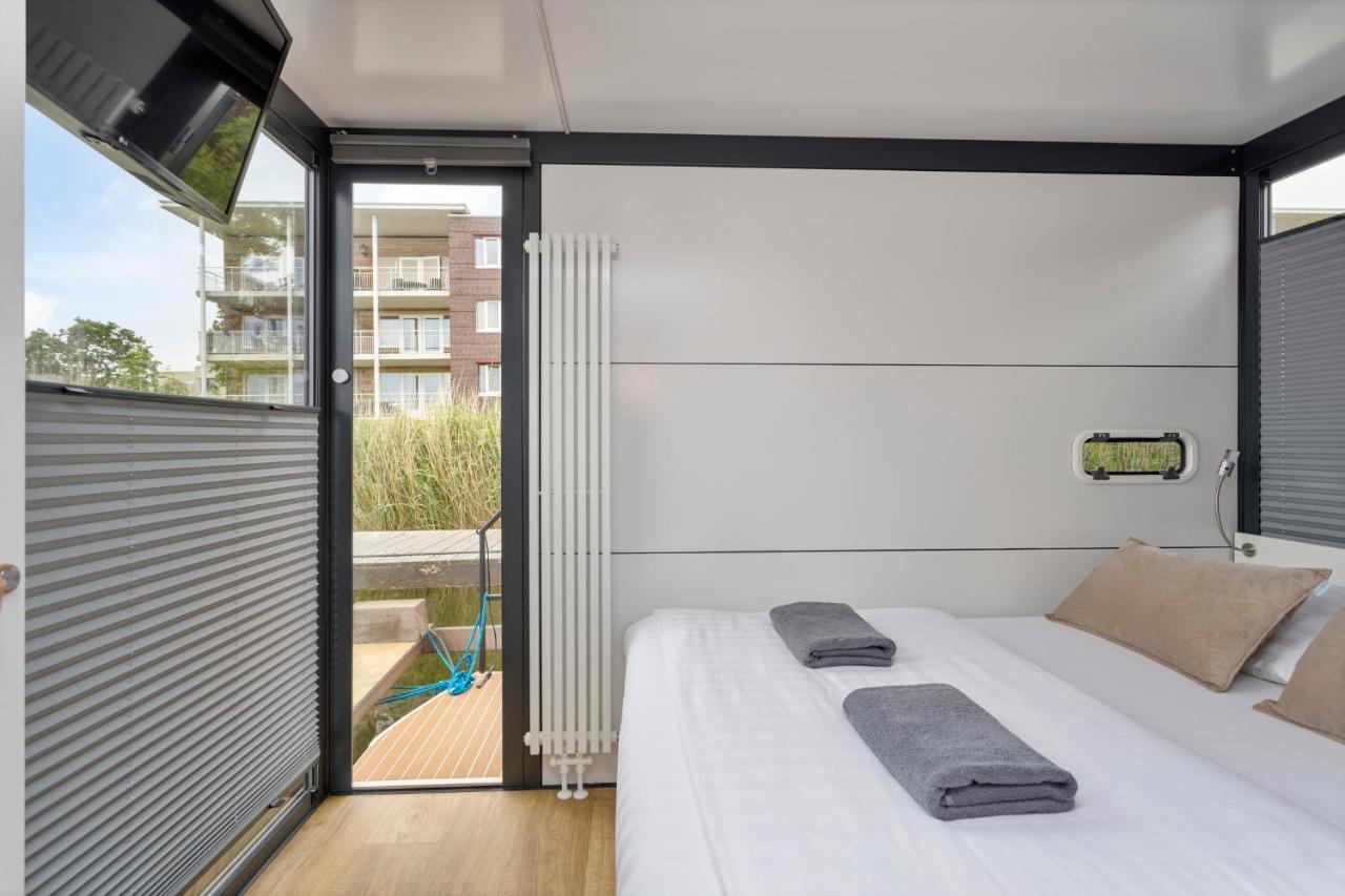 Cosy Tiny Houseboats Near Beach And Restaurants By Weltevreden Experience Zeewolde Buitenkant foto