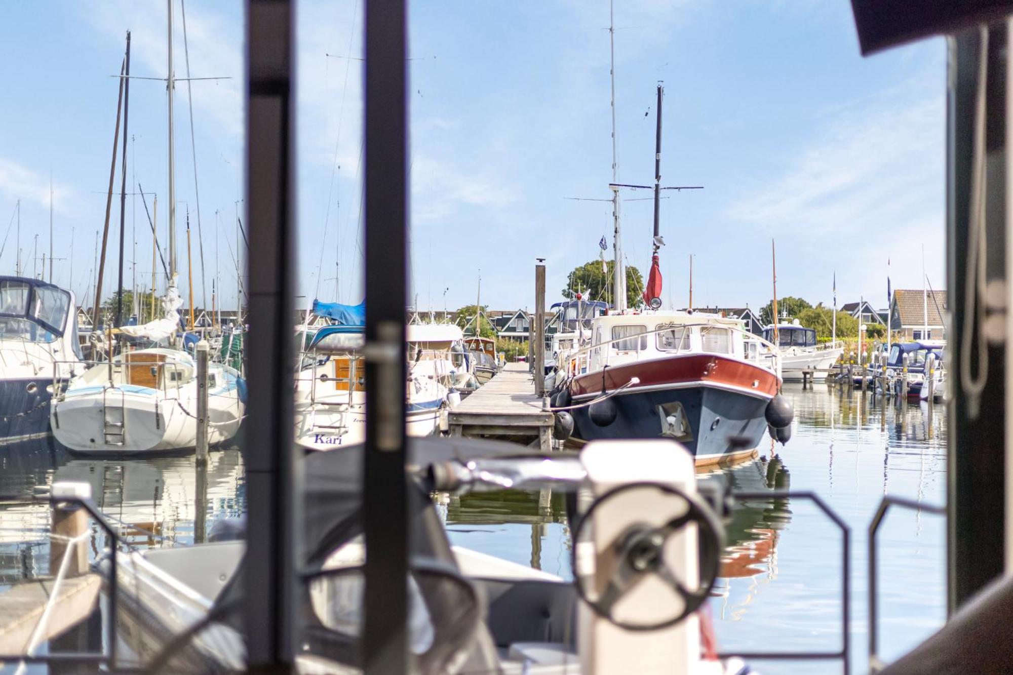 Cosy Tiny Houseboats Near Beach And Restaurants By Weltevreden Experience Zeewolde Buitenkant foto
