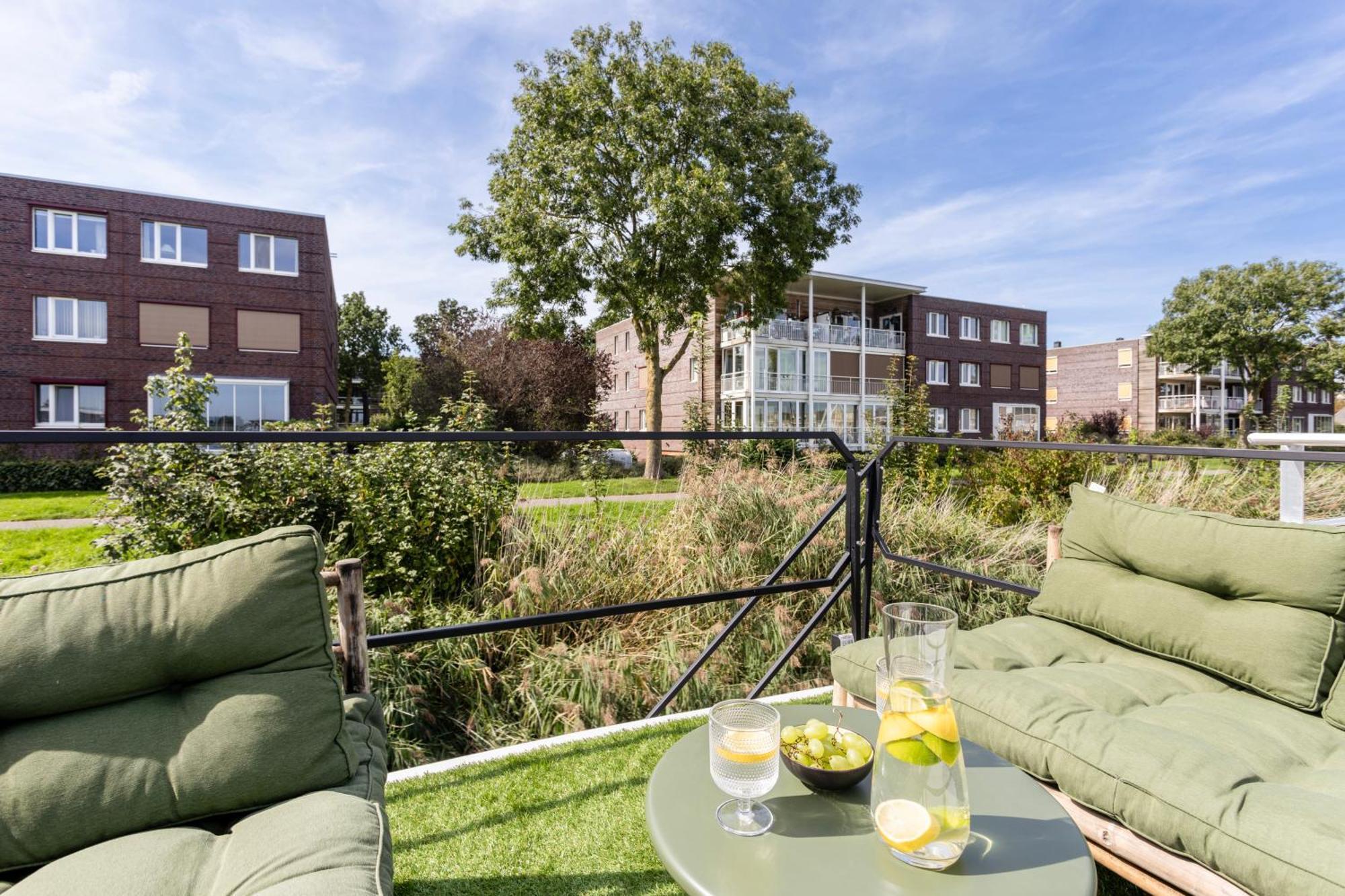 Cosy Tiny Houseboats Near Beach And Restaurants By Weltevreden Experience Zeewolde Buitenkant foto